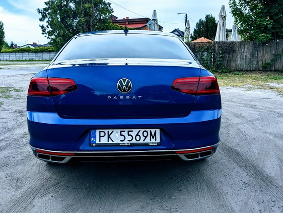 Volkswagen Passat cena 115500 przebieg: 158000, rok produkcji 2021 z Głubczyce małe 301